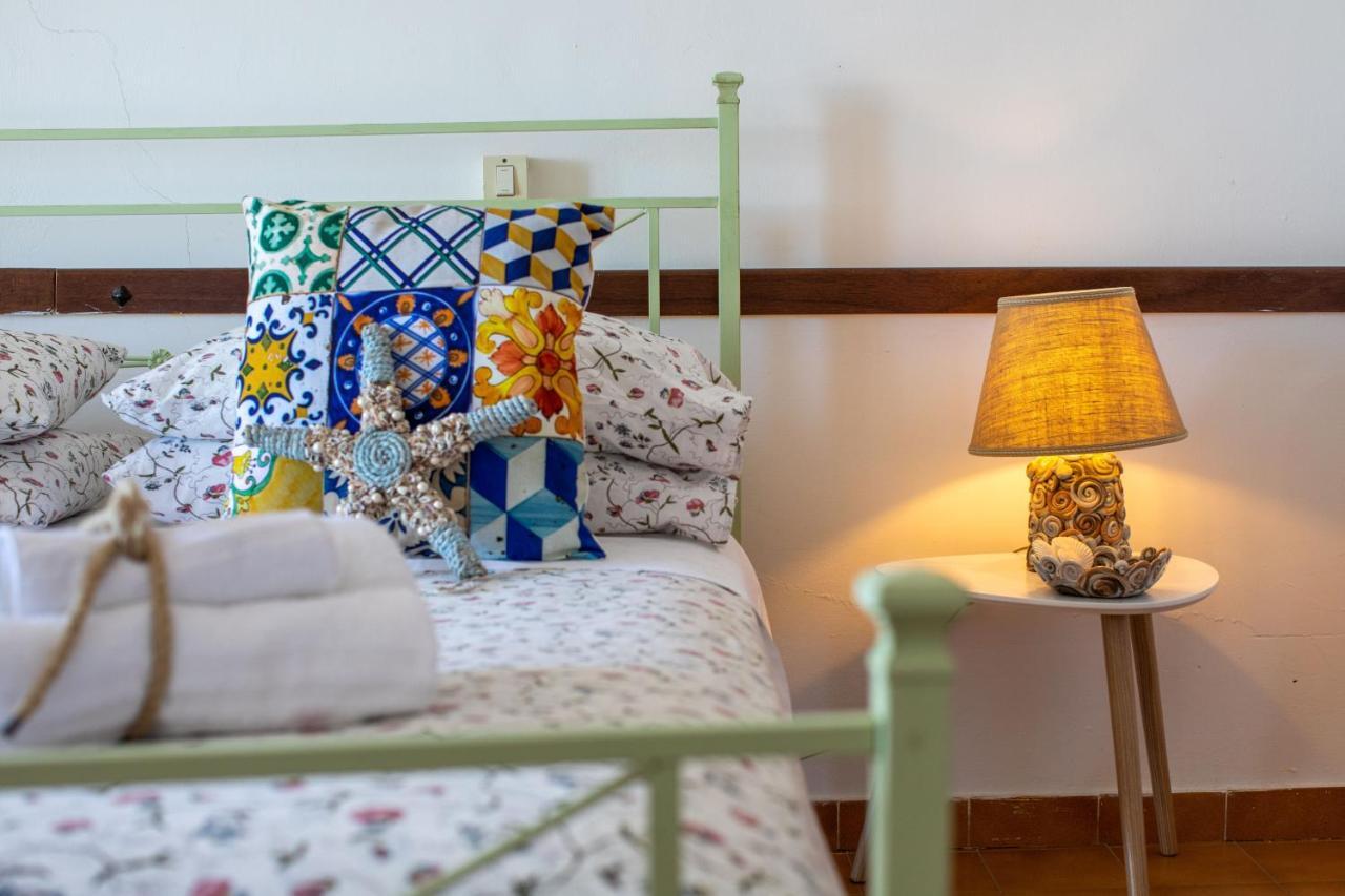 Madonna Della Scala Bed & Breakfast Castellabate Bagian luar foto