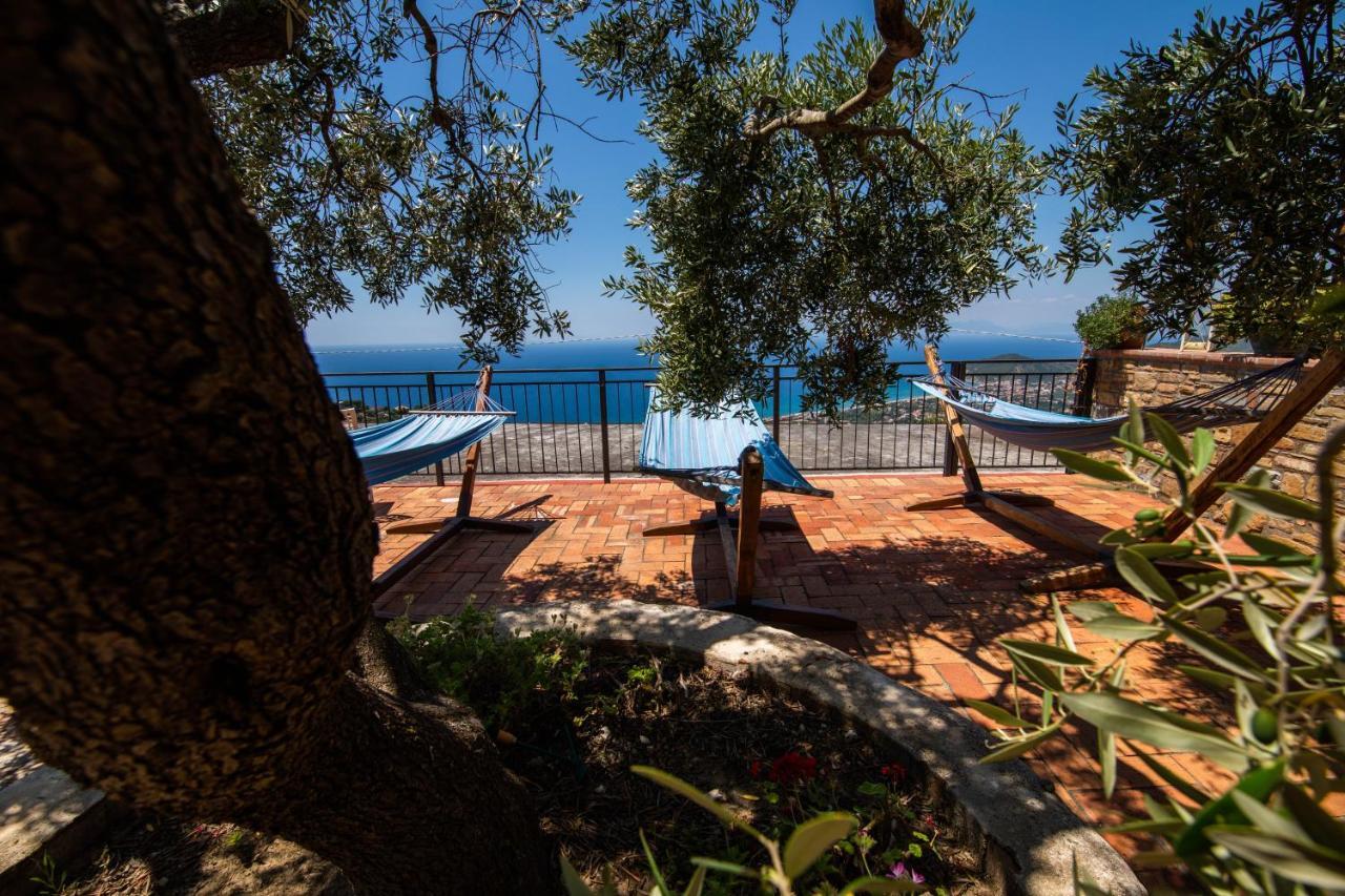 Madonna Della Scala Bed & Breakfast Castellabate Bagian luar foto