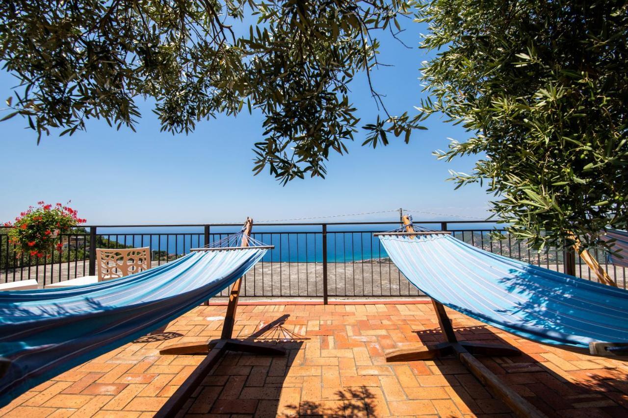 Madonna Della Scala Bed & Breakfast Castellabate Bagian luar foto