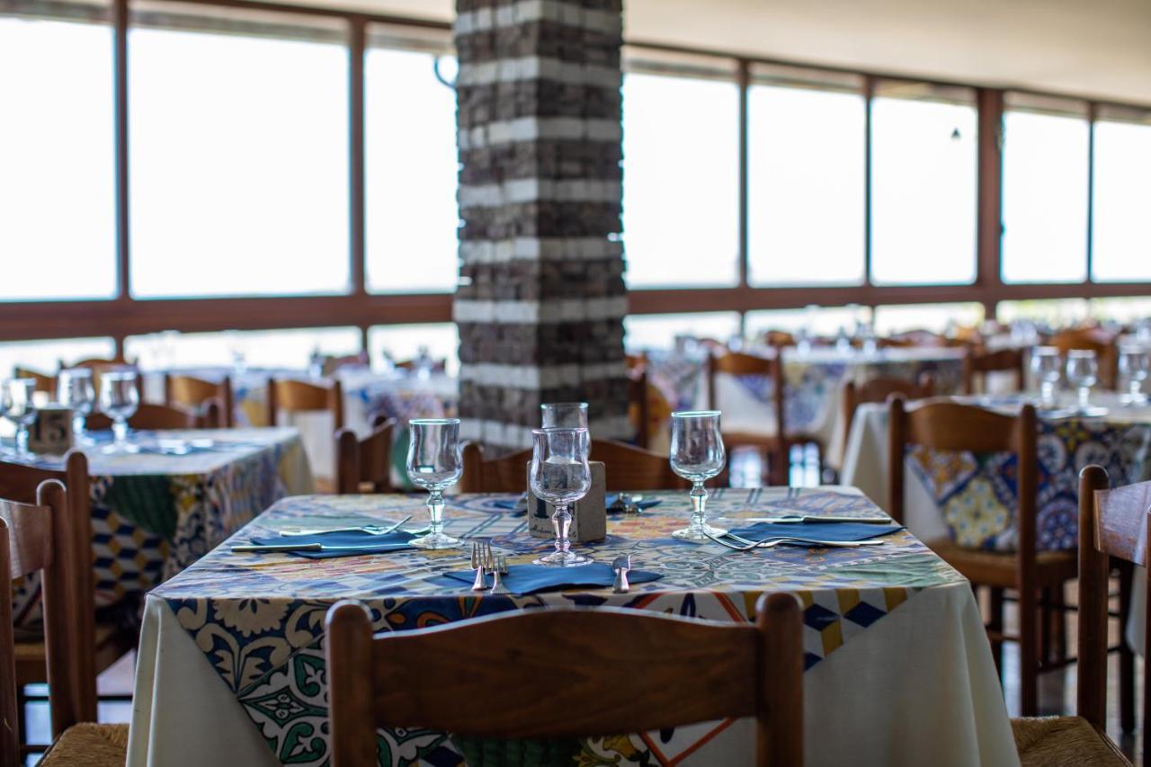 Madonna Della Scala Bed & Breakfast Castellabate Bagian luar foto