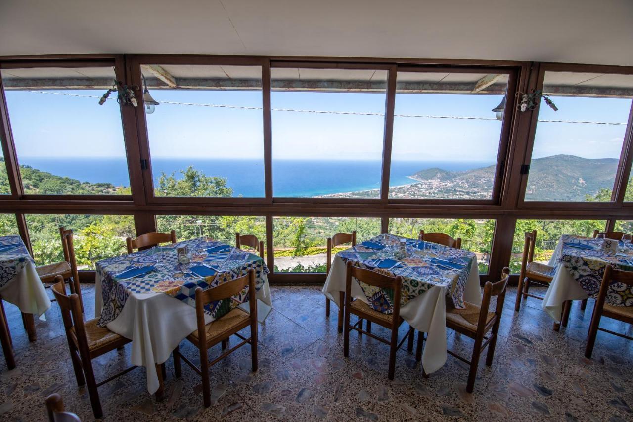 Madonna Della Scala Bed & Breakfast Castellabate Bagian luar foto