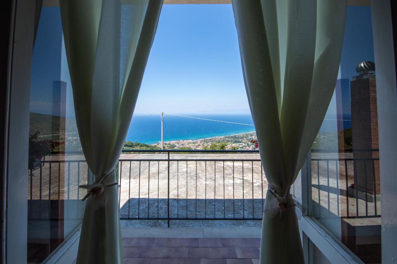 Madonna Della Scala Bed & Breakfast Castellabate Bagian luar foto