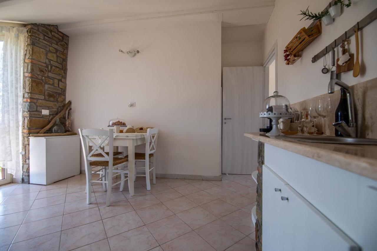 Madonna Della Scala Bed & Breakfast Castellabate Bagian luar foto