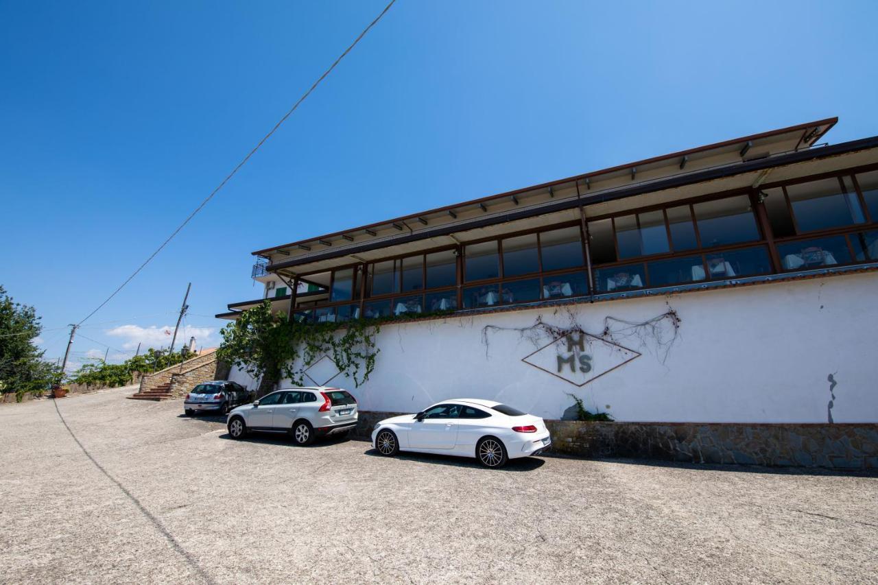 Madonna Della Scala Bed & Breakfast Castellabate Bagian luar foto